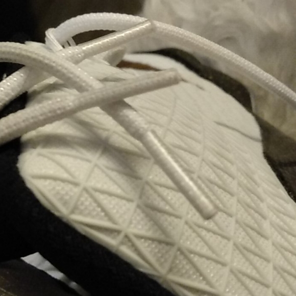 Nike Lebron James XIII gold/white - Picture 6 of 6